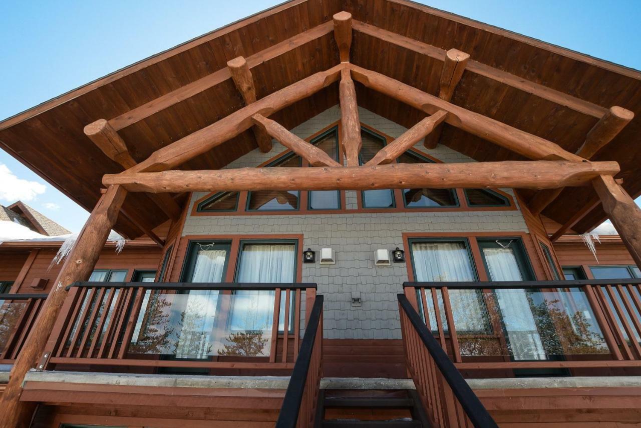 Les Condos Du Lac Taureau- Rooms & Condos Saint-Michel des Saints Exterior photo
