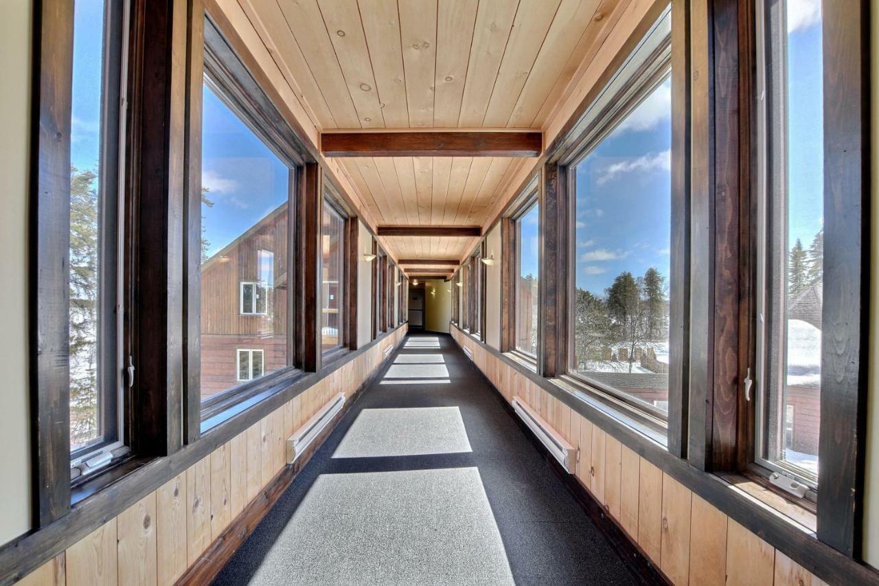 Les Condos Du Lac Taureau- Rooms & Condos Saint-Michel des Saints Exterior photo